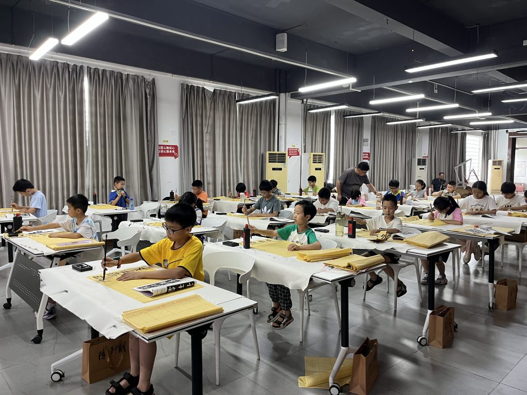 墨香伴暑假活动圆满结束，与书法家廖镇能共话设计