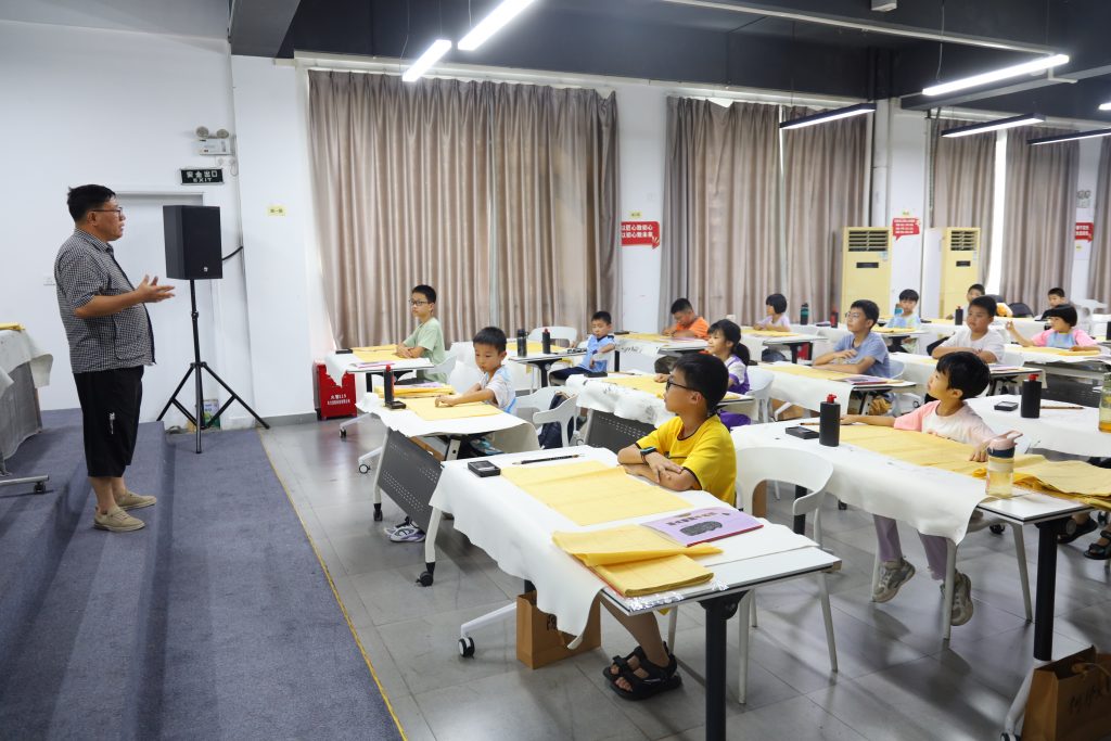 墨香伴暑假活动圆满结束，与书法家廖镇能共话设计