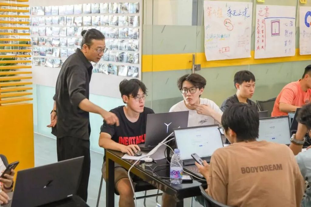 摹宙科技·缔创者人工智能设计人才孵化中心” 签约挂牌仪式成功举行